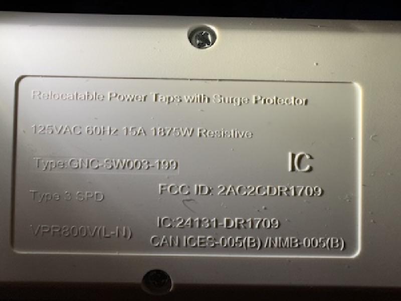 Geeni SW003-199 6-Outlet Surge Protector - back.jpg