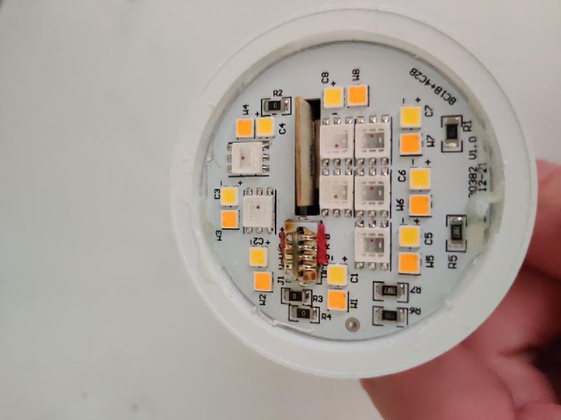 Sinvitron A19 900lm RGBCW - sinvitron-inside.jpg