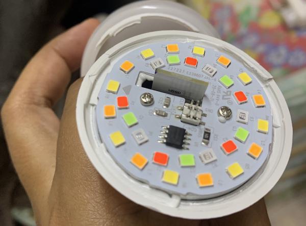 Treatlife SL10 E27 9W 800L RGBCCT Bulb