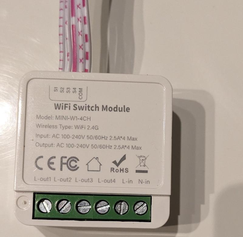 TuYa MINI-W1-4CH - PSW-4CH-CBU - front.jpg